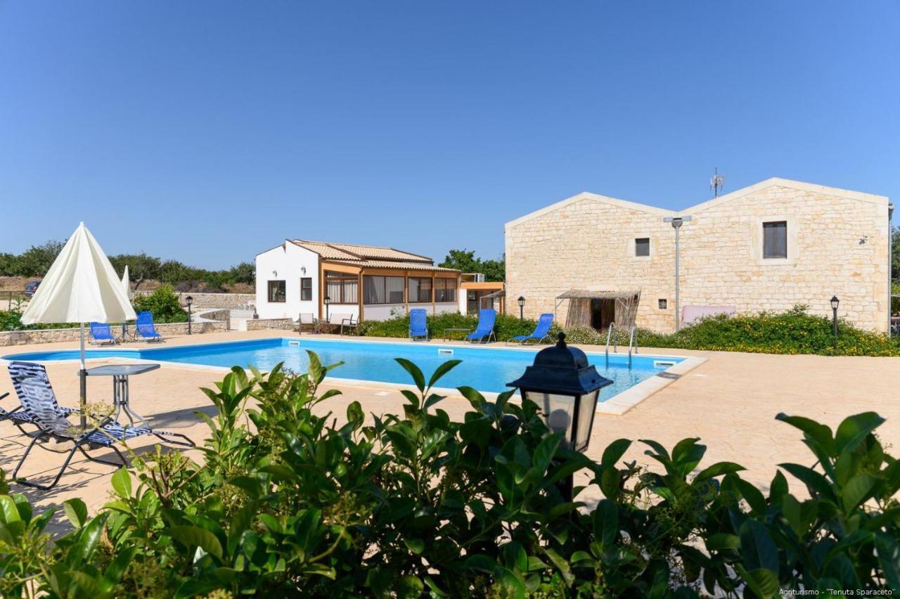 Agriturismo Tenuta Sparaceto Modica Exterior photo