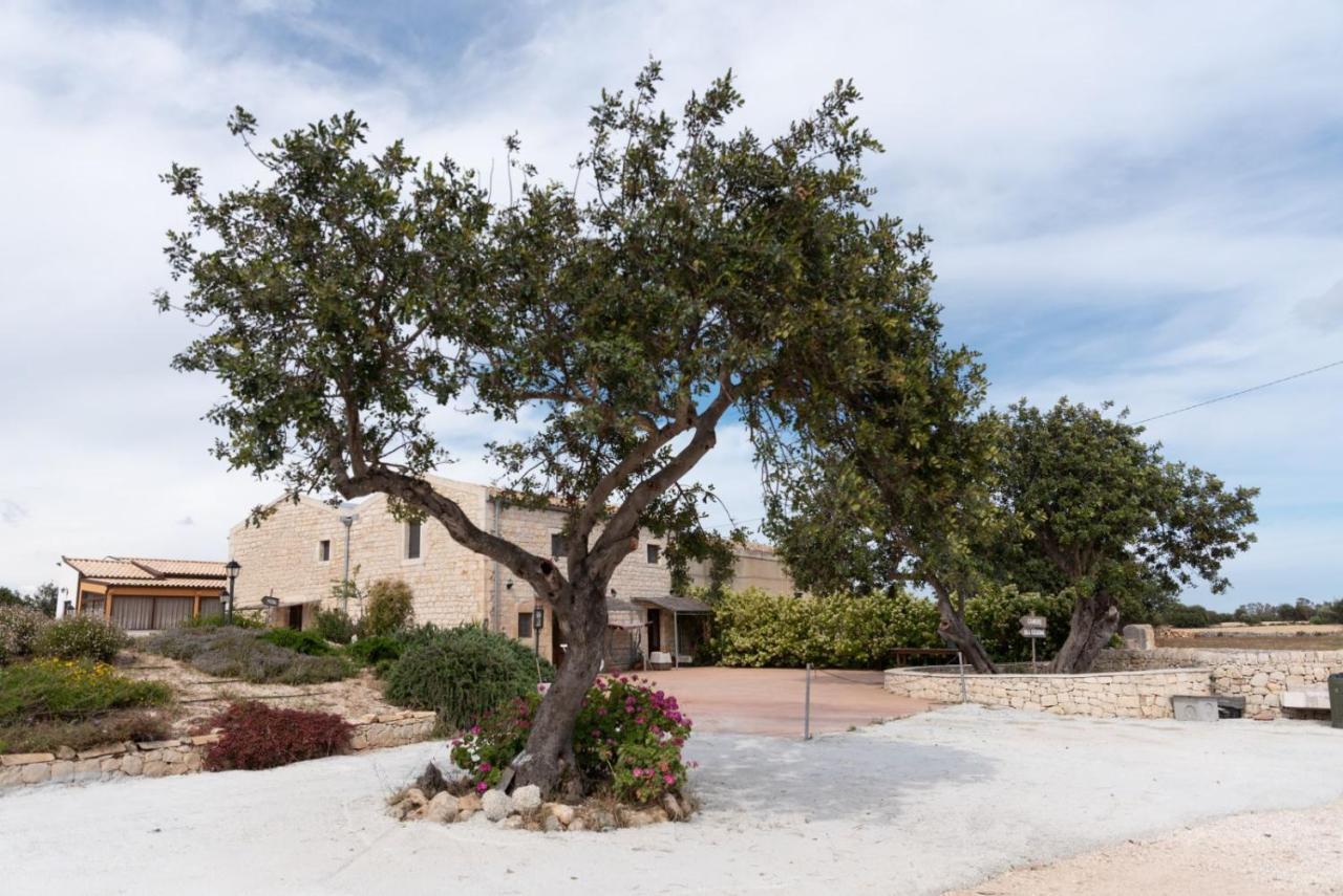 Agriturismo Tenuta Sparaceto Modica Exterior photo